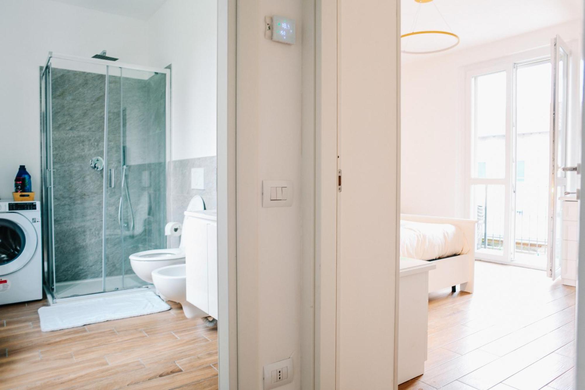 Lora Diamond Suite ,Free Parking, Self Check In,3 코모 외부 사진